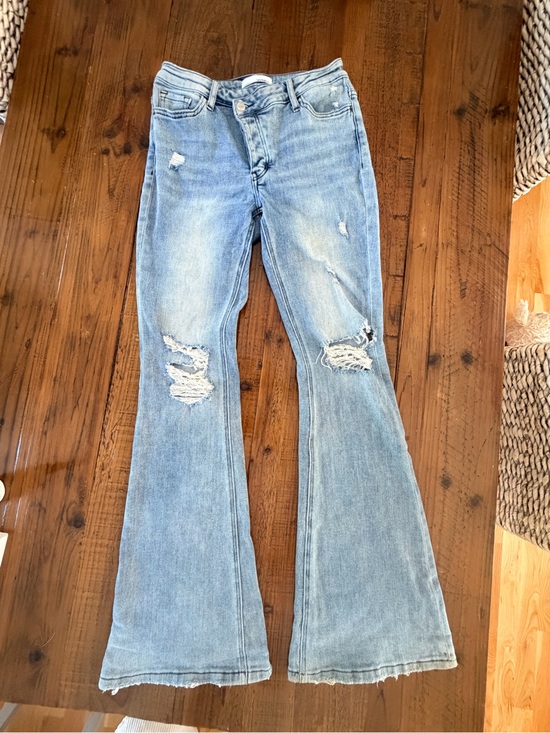 Vervet Denim - Vervet Light Blue Distressed Flare Jeans — Women's High-Rise Flared Denim 28